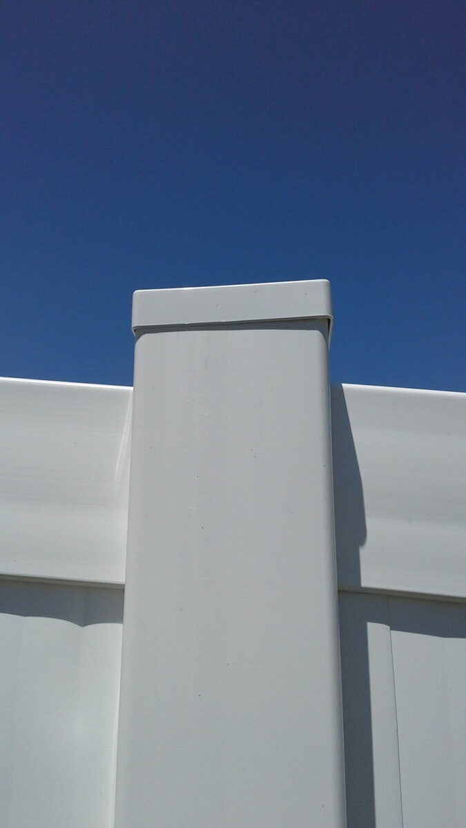 fence repair and fence install in Lakeland Florida